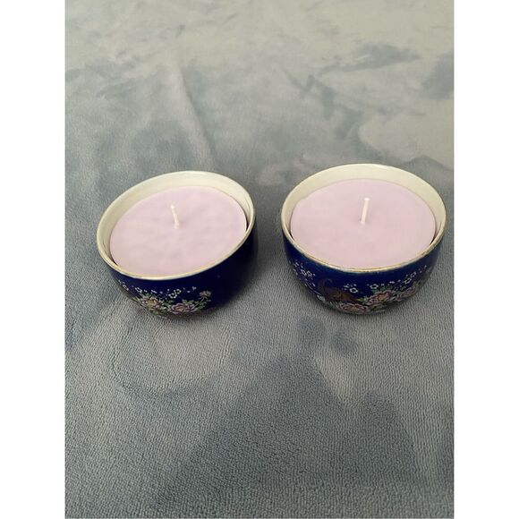 Handmade candles in Cobalt Blue bowls - Picture 2 of 7